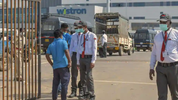 苹果供应商纬创资通表示希望重启遭受暴力打击