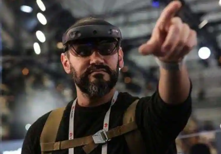 微软的Mesh将使全息图和混合现实成为“新常态”